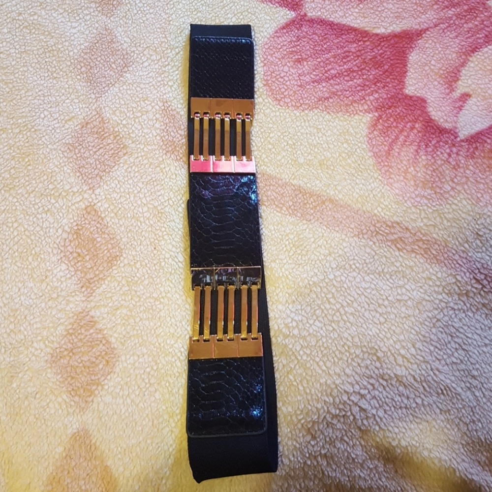 Belt - Picture 2 of 7